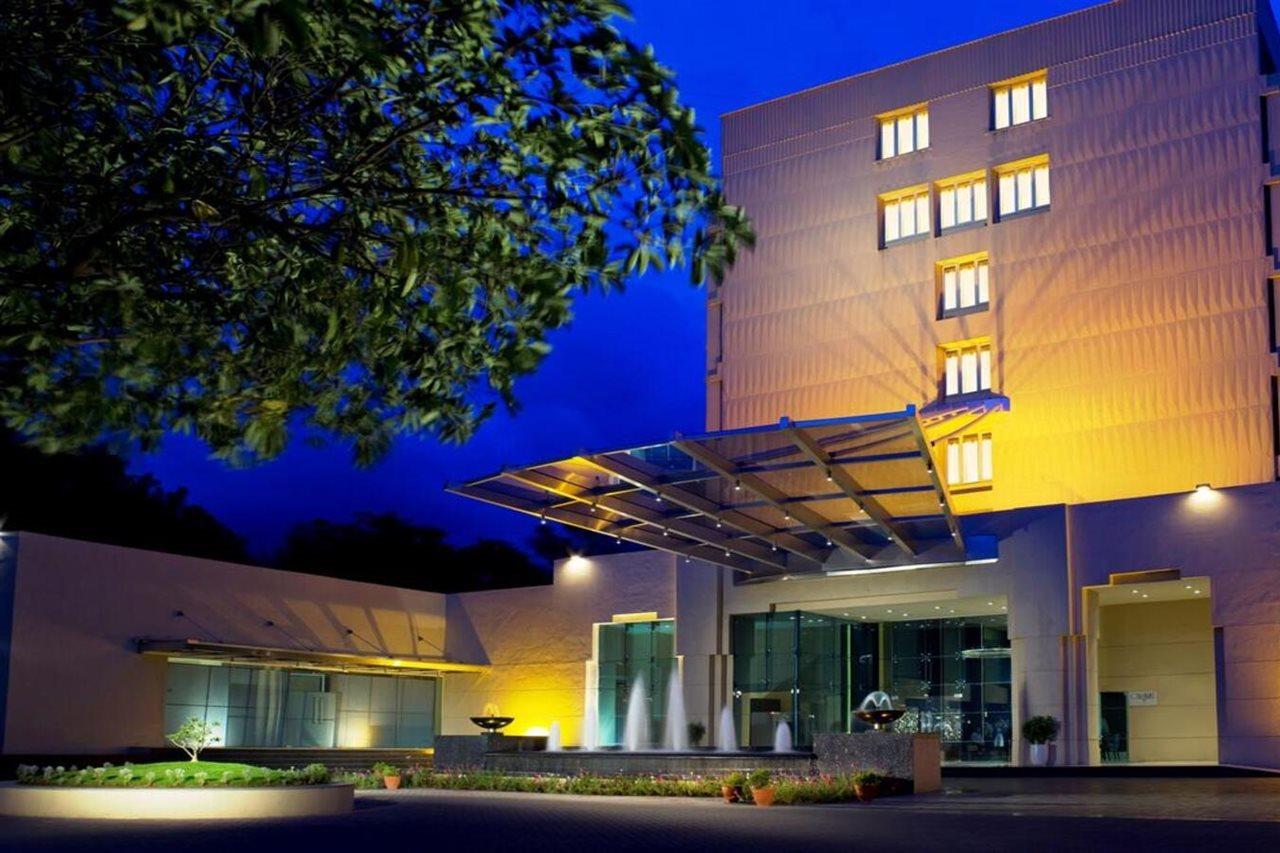 Blue Diamond Pune Ihcl Seleqtions Buitenkant foto