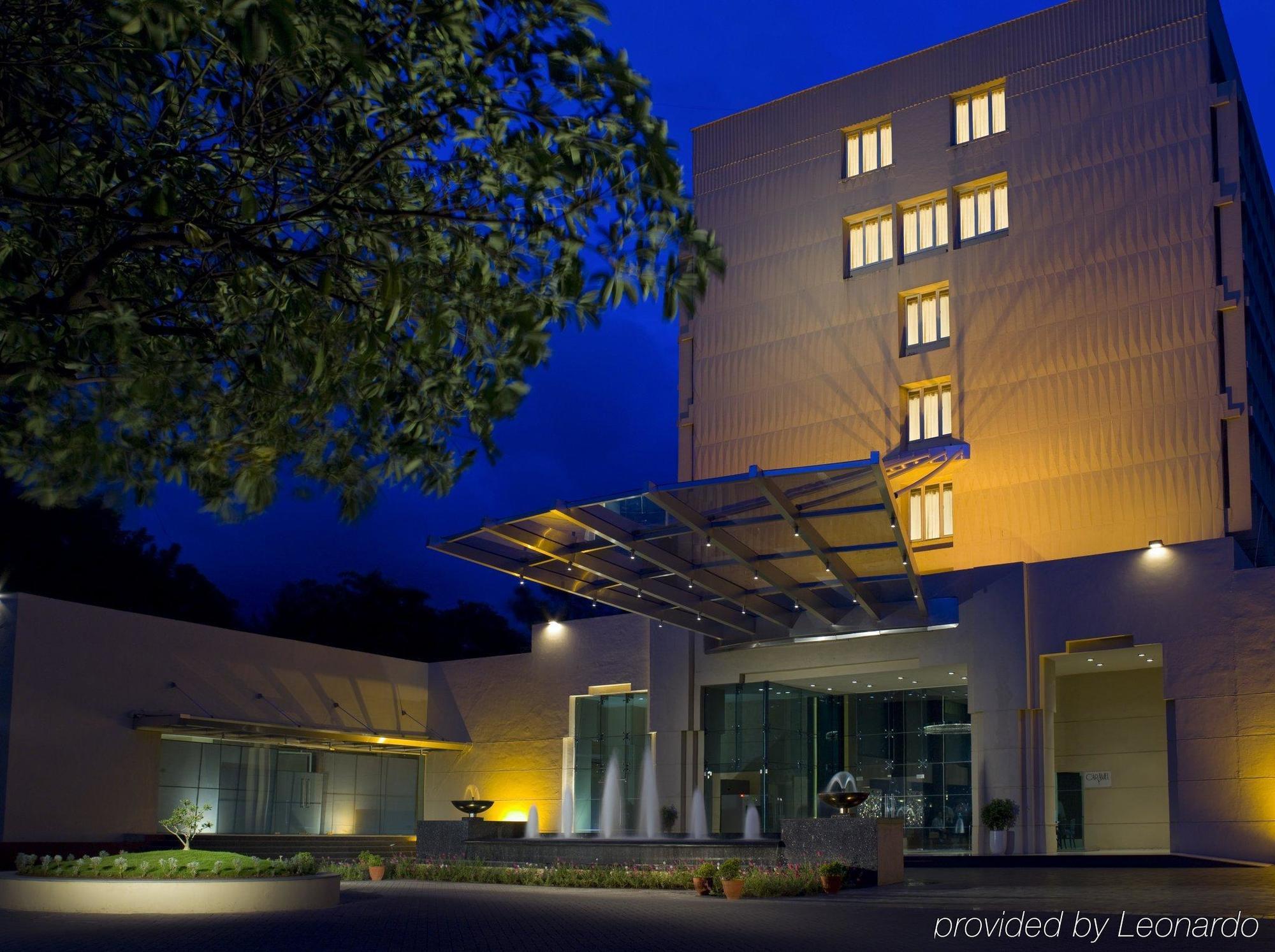 Blue Diamond Pune Ihcl Seleqtions Buitenkant foto